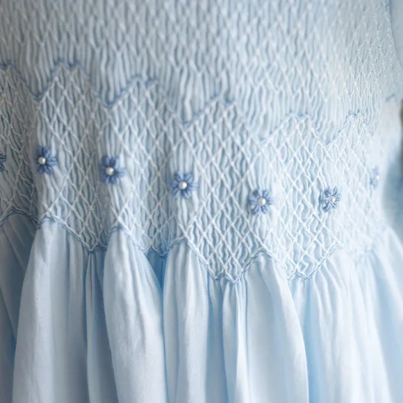 Strasburg Dress Hand Smocked Blue Special Occasion Mint Condition LOVELY - Picture 2 of 10